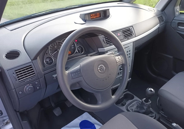 Opel Meriva cena 10900 przebieg: 143200, rok produkcji 2004 z Grodzisk Mazowiecki małe 301